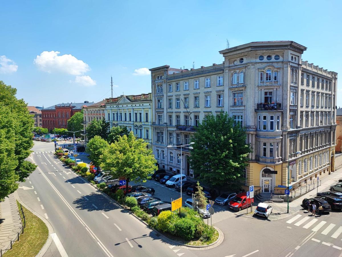 Centrum Grand Apartament Lejlighed Świdnica Eksteriør billede